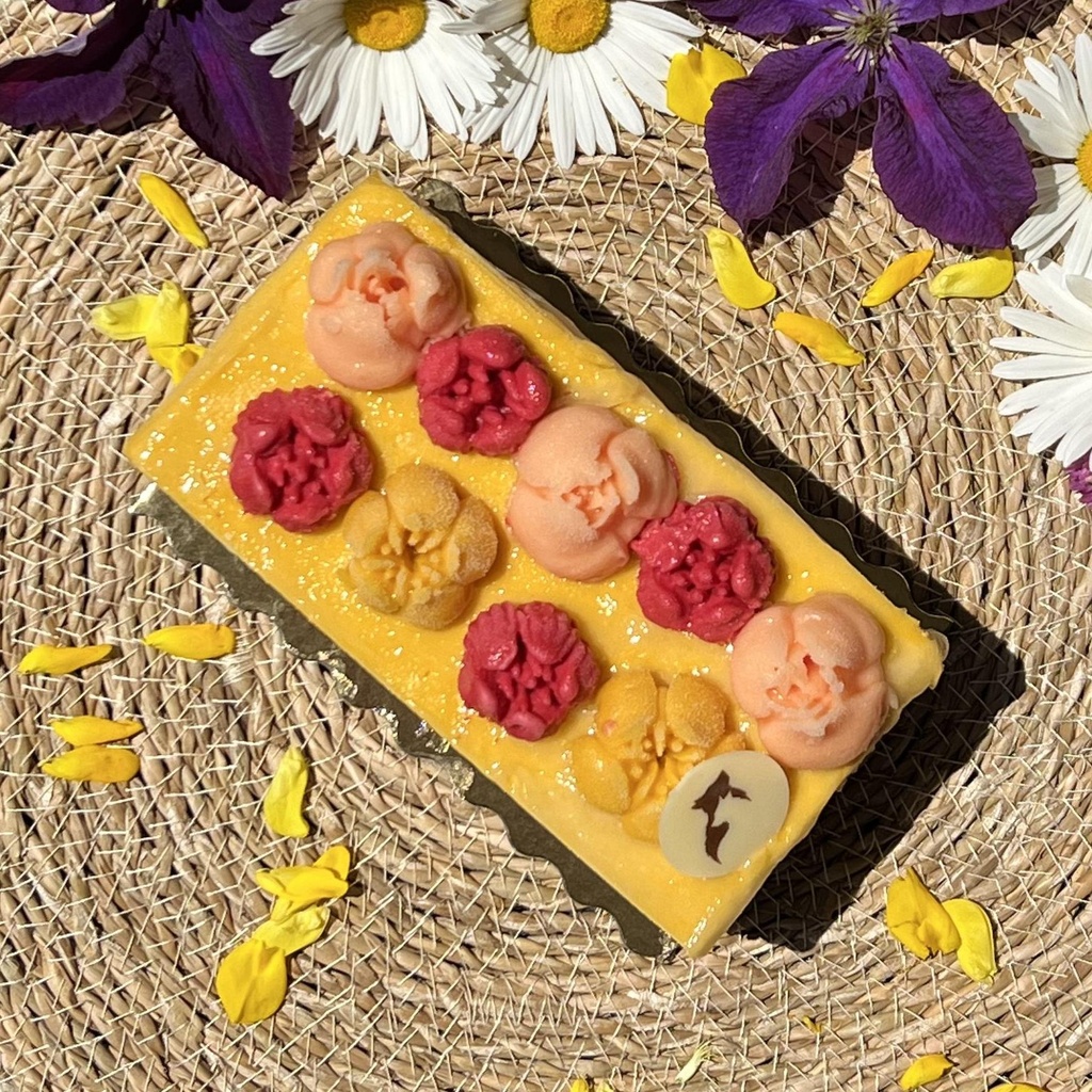 LEFLEURY-5-6-sorbet-entremet-lesloupsgivres.jpeg